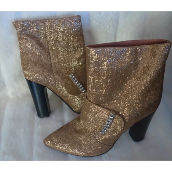 SEE BY CHLOE Designer Metallic Gold Pointed Toe Heel Bootie Shoes 39.5 $425 new - Picture 3 of 6